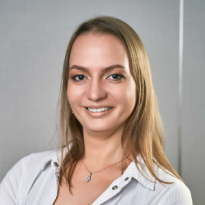 Flowlu Author - Daria Erina, Managing Director at Linked Helper