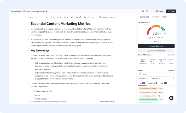 Content marketing editor with SEO optimization tools showing content score, keyword usage, and on-page SEO recommendations